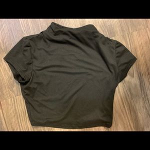 Black crop top (S)